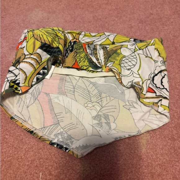 Colorful Tropical Print Accessory - Olive, Mustard, Orange, White - Picture 2 of 2